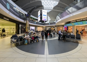 Air traffic in Italy surpasses pre-Covid levels