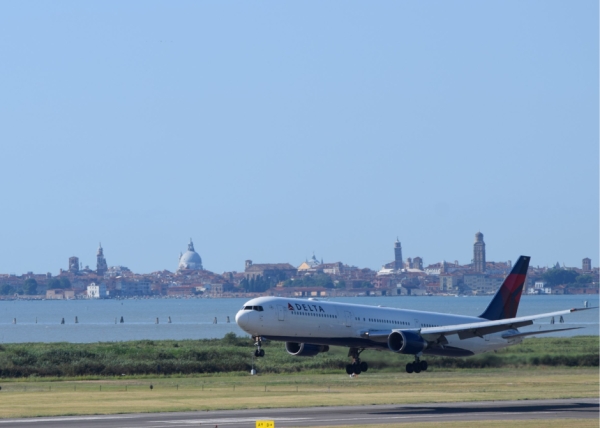 Delta Air Lines maintains New York-JFK to Venice for the winter