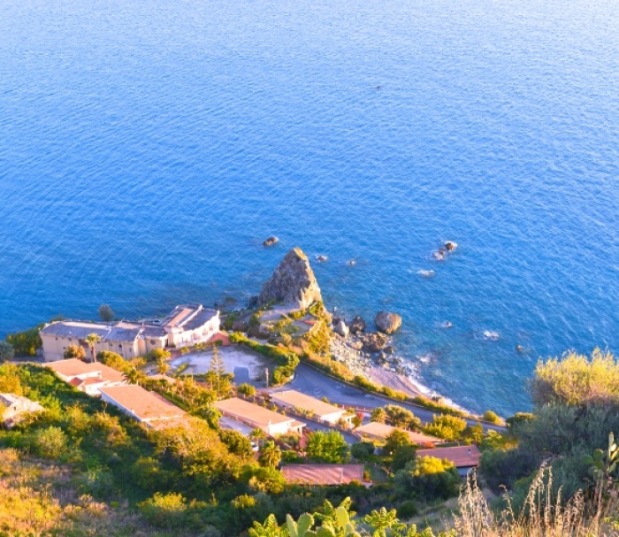 Amantea in Calabria: a coastal town with two distinct personalities