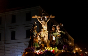 Spring in Sicily. Easter with music, crafts and ancient customs